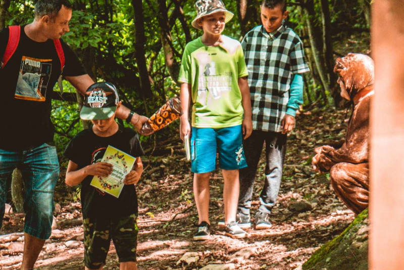 Zaujímavosti / Cesta rozprávkovým lesom - foto